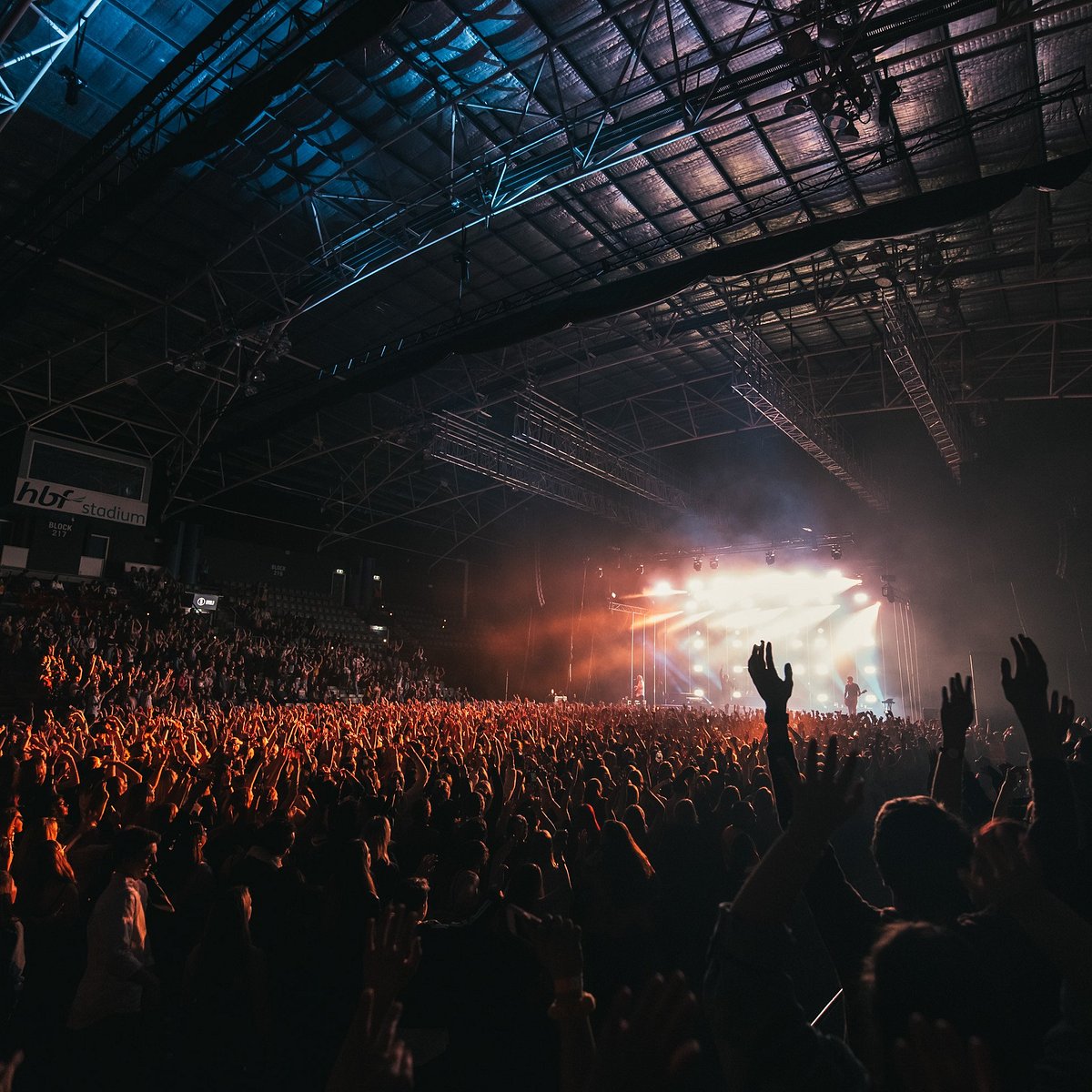 HBF Stadium crowd at 5 Seconds of Summer